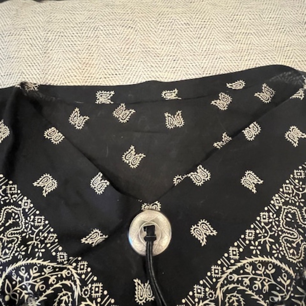 Black/White Southwest Neckerchief Capelet Concho's Beads Festival Boho Western - Picture 4 of 6